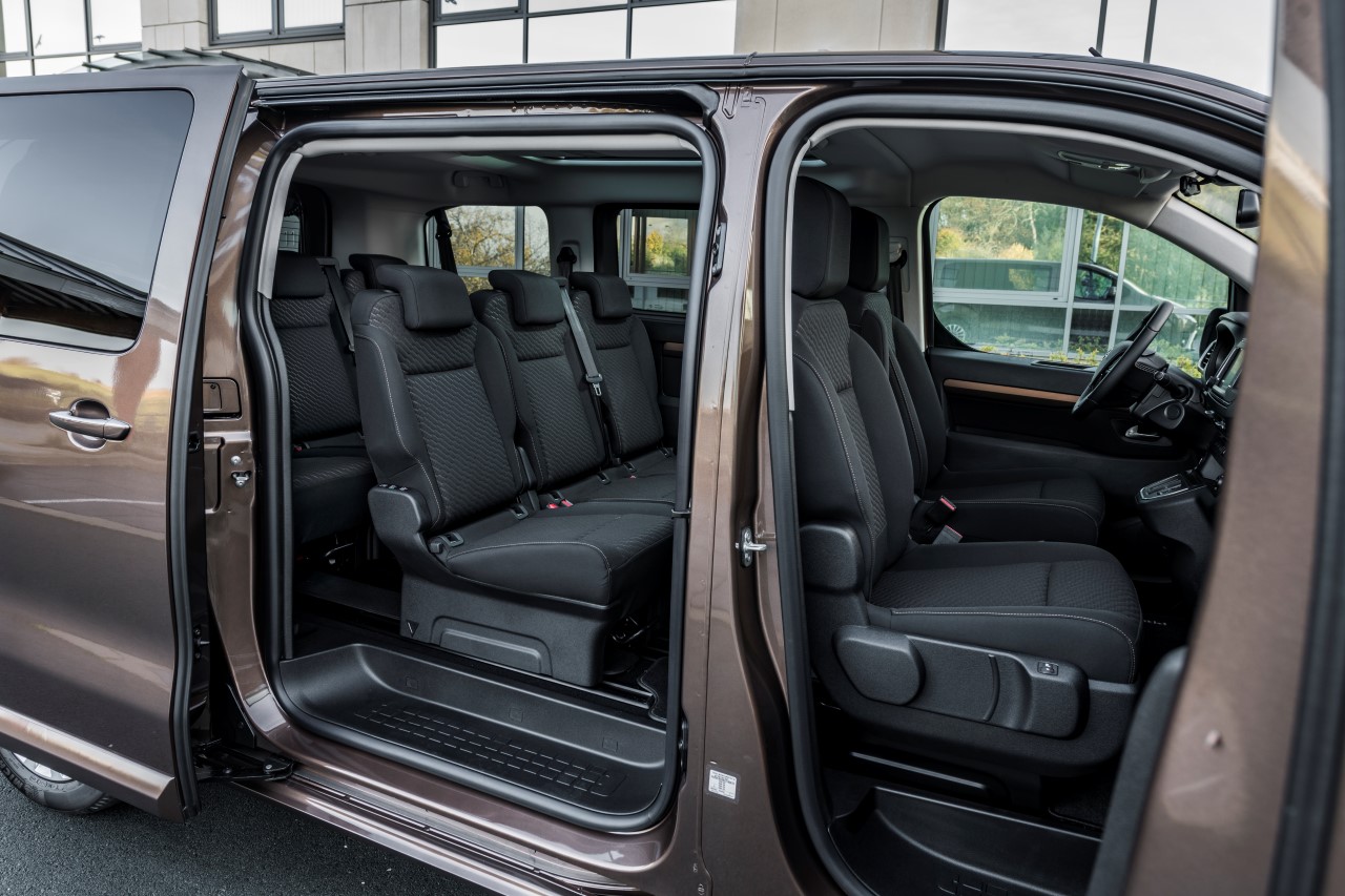 Toyota Proace Verso interiér 1
